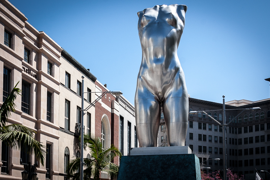 Torso statue at Entrance to Rodeo Drive